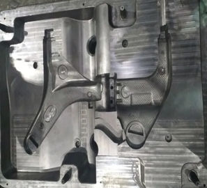 自動車部品の再使用可能な金属の鋳造型は、注文の鋳造型うまく終わります